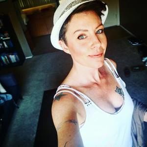 Meet your Posher, Cheri